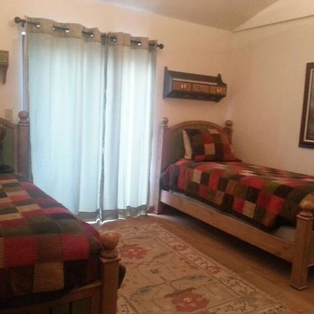 Cozy Flagstaff Home In Cool Pines - Country Club Esterno foto
